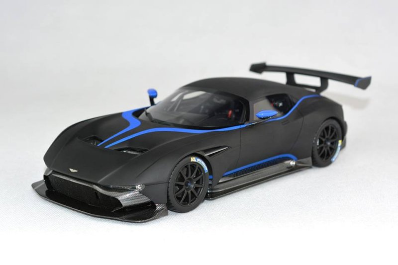 Fronti Art New Colour Aston Martin Vulcan Matt Black