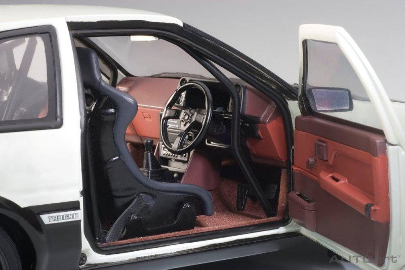 Autoart Toyota Sprinter Trueno: Sebuah Legenda dalam Skala 1:18